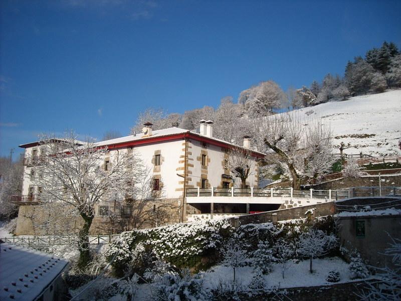 Goiko-Benta Ostatua Hotel Oñate Buitenkant foto